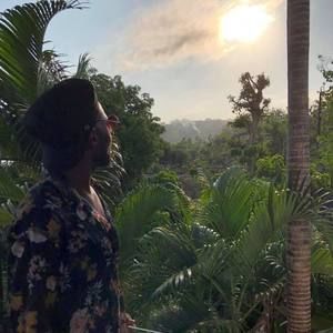 Meet your Posher, Robin